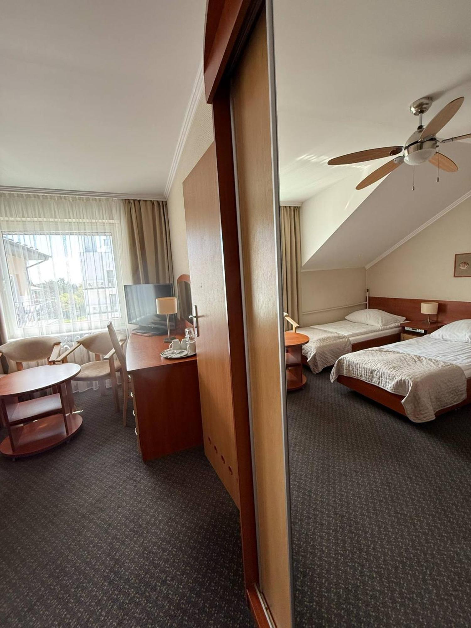 Hotel La Siesta & Medical Spa Jastrzębia Góra 외부 사진